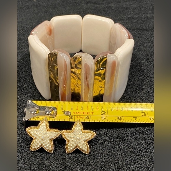 Sea shell gold tone bracelet faux pearl gold tone starfish earrings bundle - Picture 5 of 6